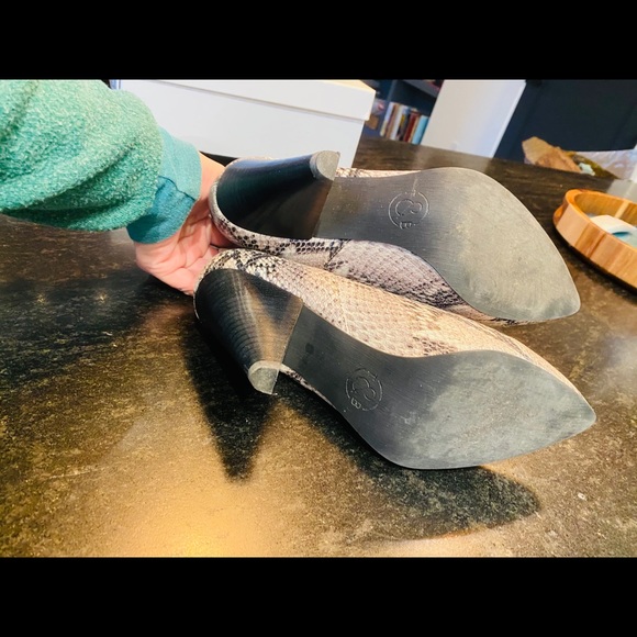 SNAKESKIN HEELED BOOTIES - Picture 5 of 6